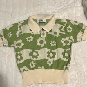 Cute cropped light sweater